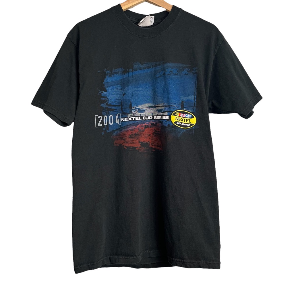 Y2k Vintage Nascar Tee 2004 Nextel Cup Series